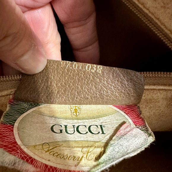 GUCCI ❤️🌟 GG MONOGRAM CLUTCH ⭐️ - Picture 9 of 12